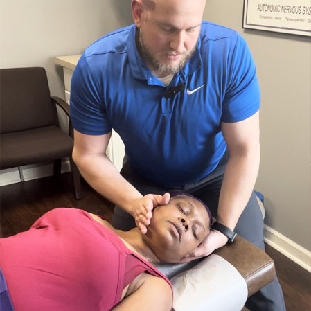 Chiropractor Columbus OH Tyler Kaye Neck Pain Symptoms